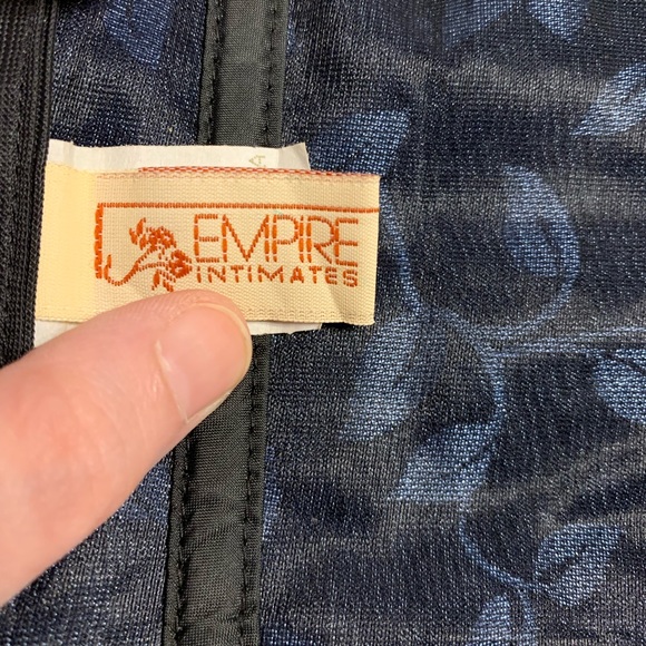 Empire Intimates Corset - Picture 6 of 7